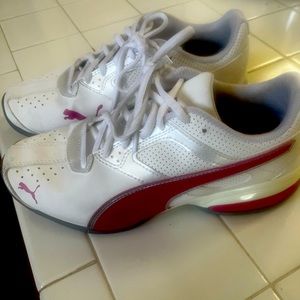 Puma women’s size 7.5